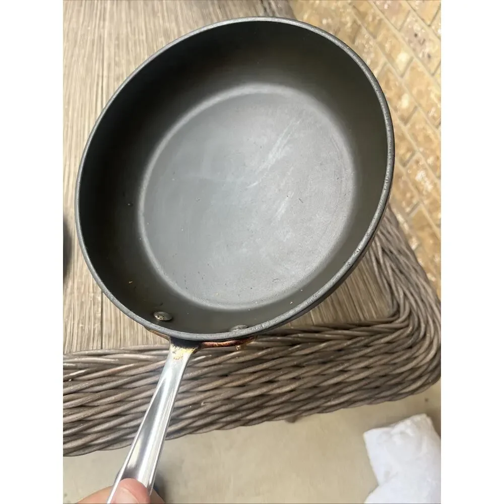 All-Clad HA1 Hard Anodized Nonstick 8 Inch Fry Pan Skillet Black. Lid Too